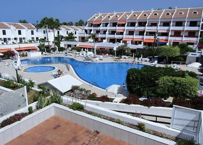 2 Bedrooms Playa Américas Parque Santiago I Heated Pool Apartamento