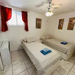 2 Bedrooms Playa Americas Parque Santiago I Heated Pool Apartman